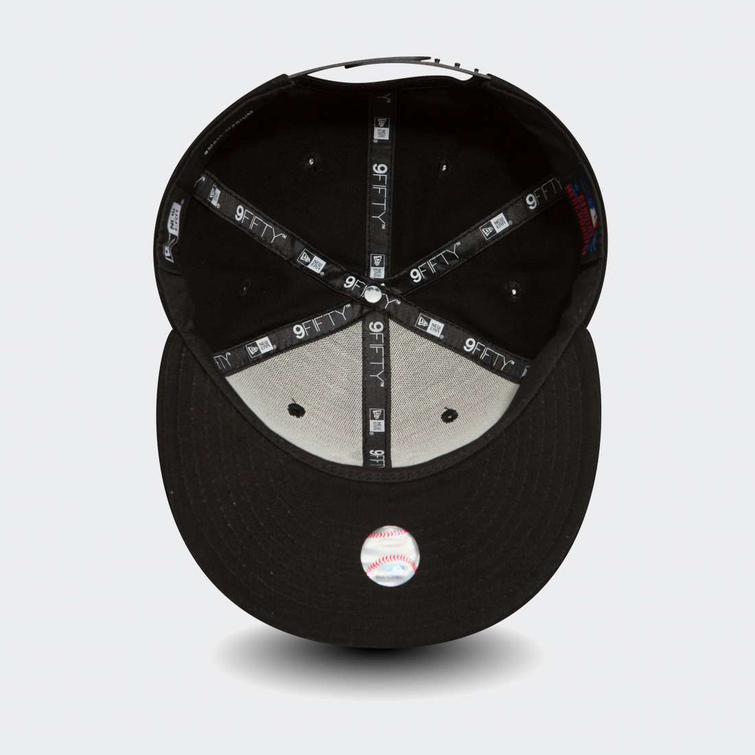 BONÉ NEW ERA 950 NEW YORK YANKEES BLACK/WHITE