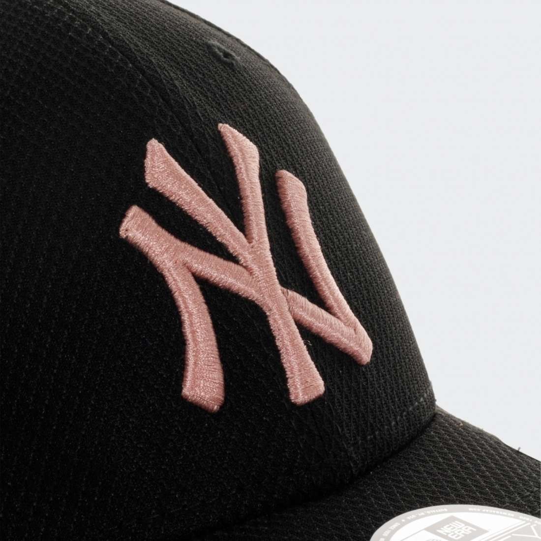 BONÉ NEW ERA NEW YORK YANKEES DIAMOND BLACK/ROSE