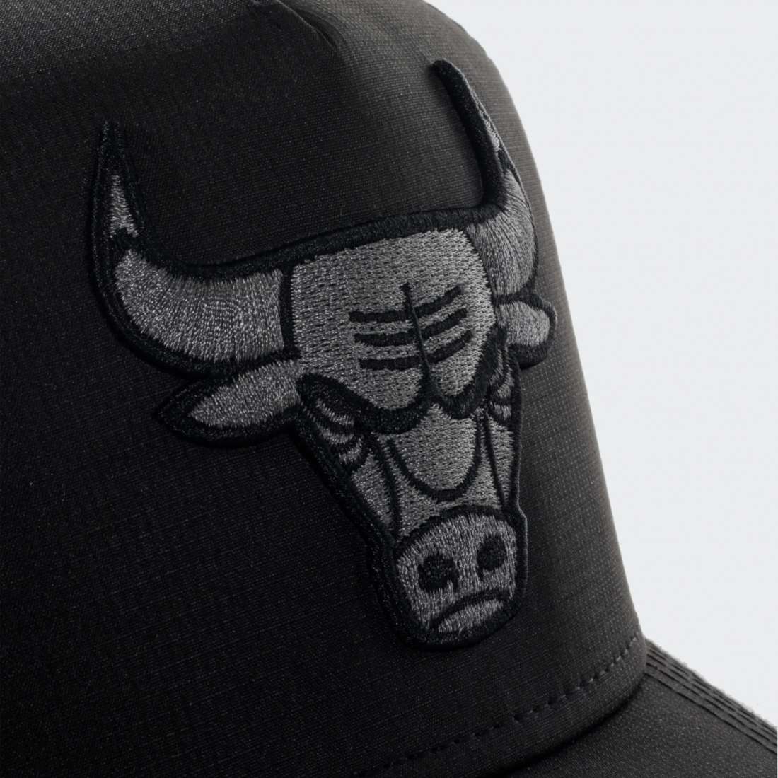 BONÉ NEW ERA CHICAGO BULLS TONAL BLACK/BLACK