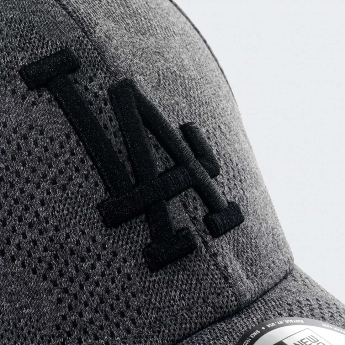 BONÉ NEW ERA ENGINEERED PLUS LOS ANGELES DODGERS GREY/BLACK