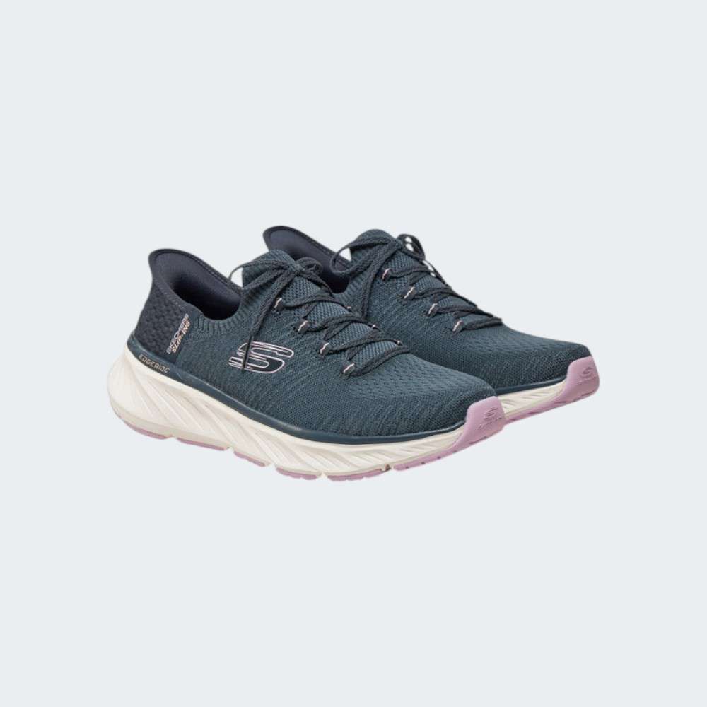 SKECHERS RELAXED FIT