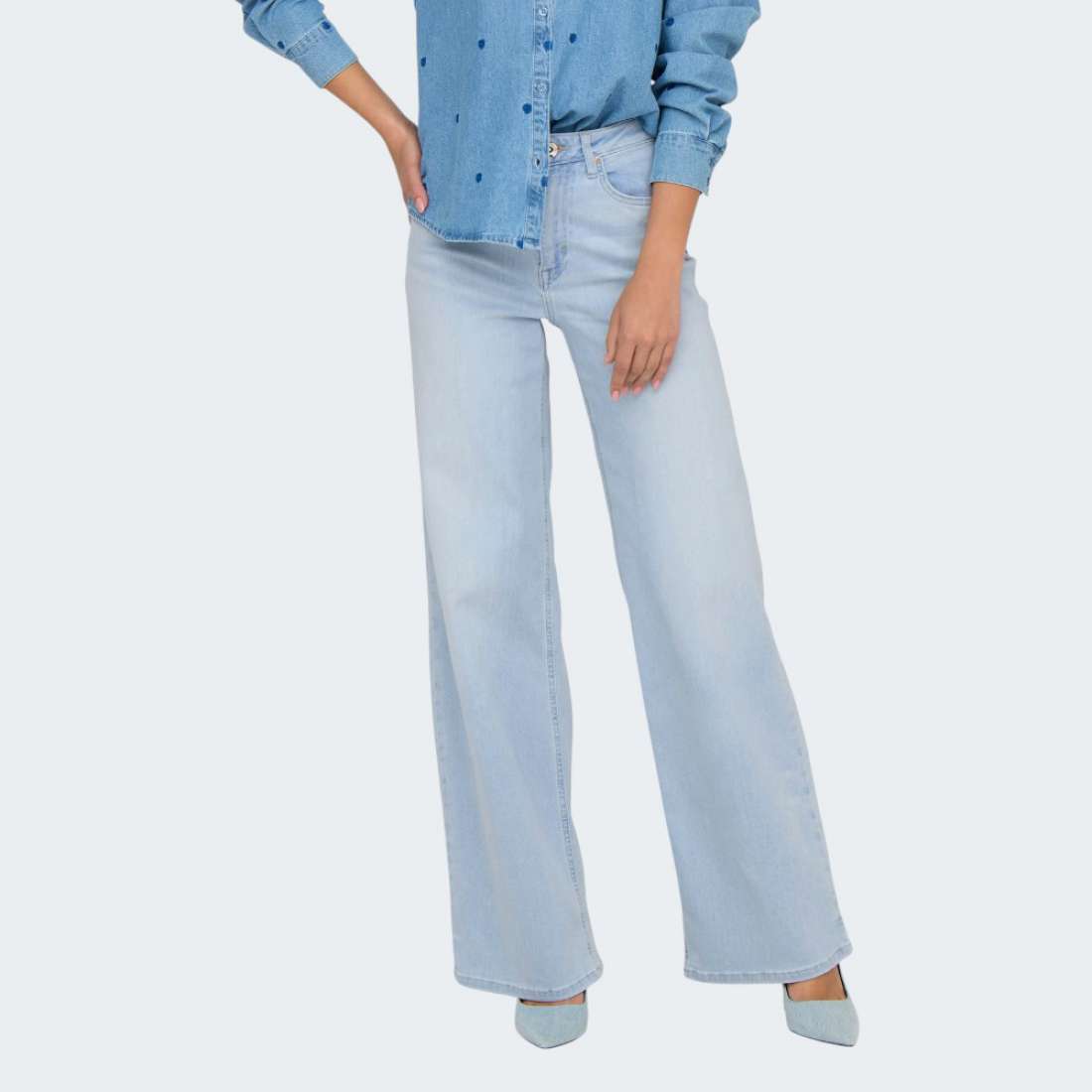 15338289-LIGHTBLUE_LIGHTBLUEBLEACHED