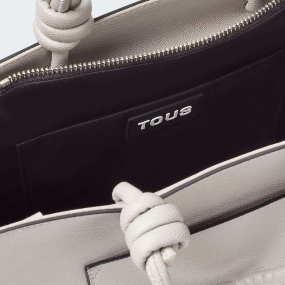 MALA TOUS AMAYA T LA RUE