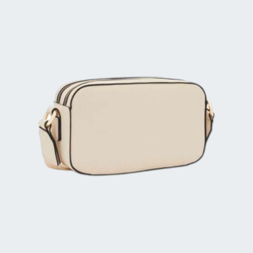 MALA TOUS REPORTER T LA RUE