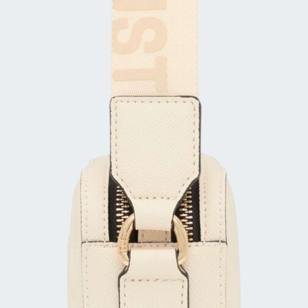 MALA TOUS REPORTER T LA RUE