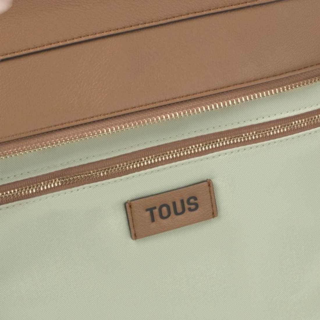 MALA TOUS CAPAZO L BUCKLES SILHOUETTE TIERRA