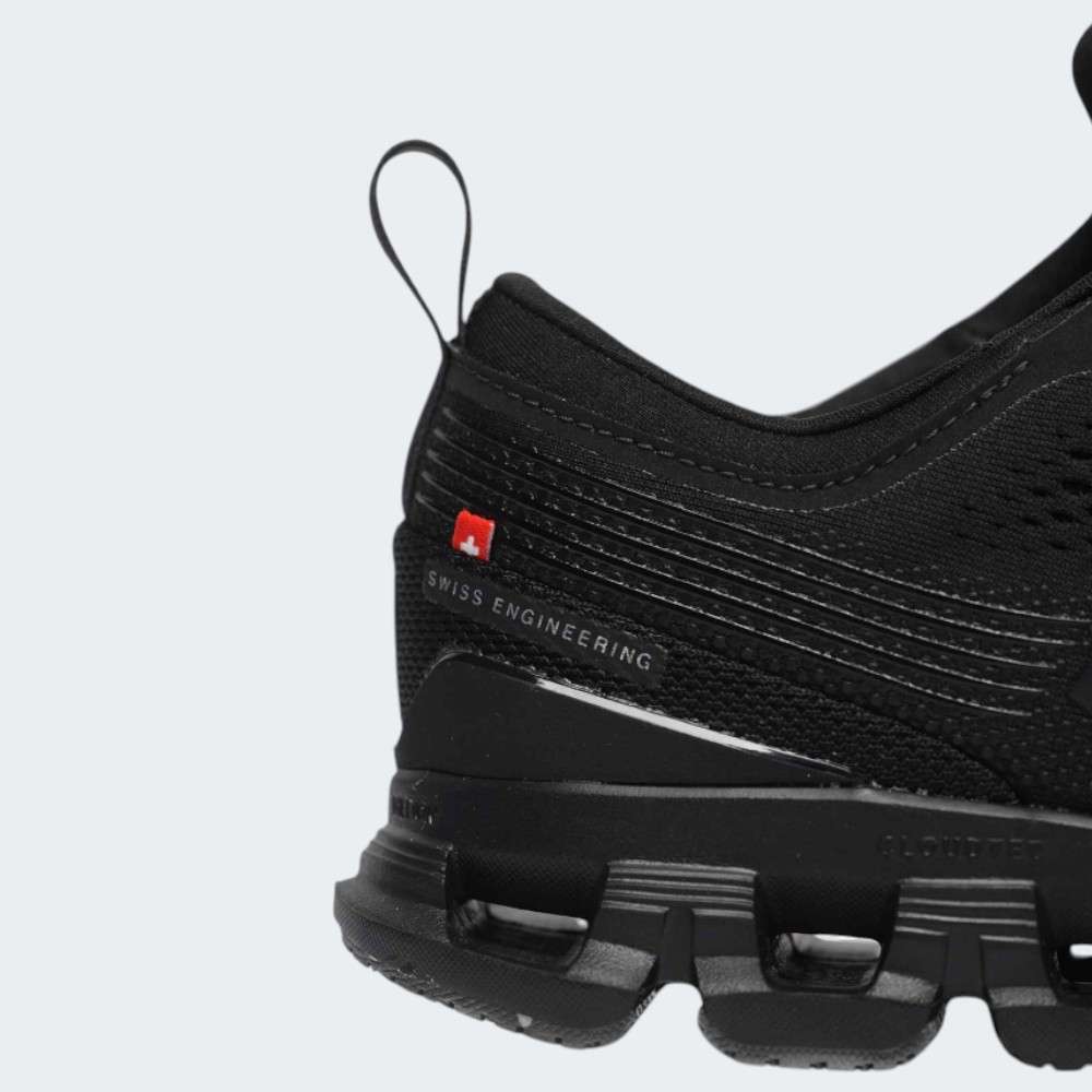 ON RUNNING CLOUD X Z5 BLACK