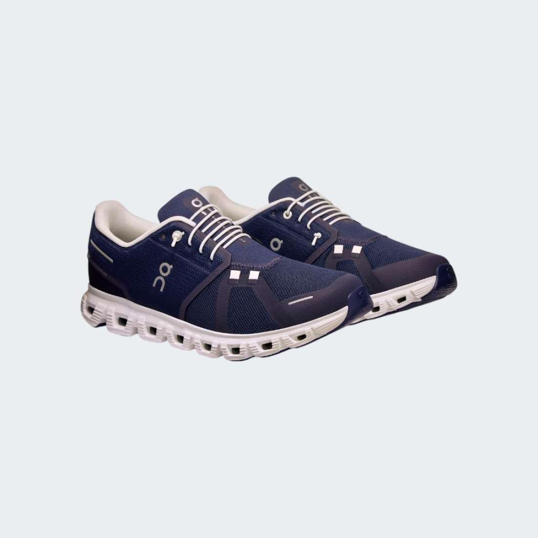 ON RUNNING CLOUD 6 MIDNIGHT/WHITE