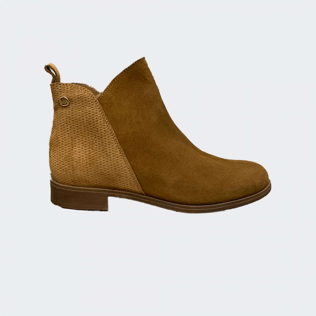 5157-CAMEL_CAMEL