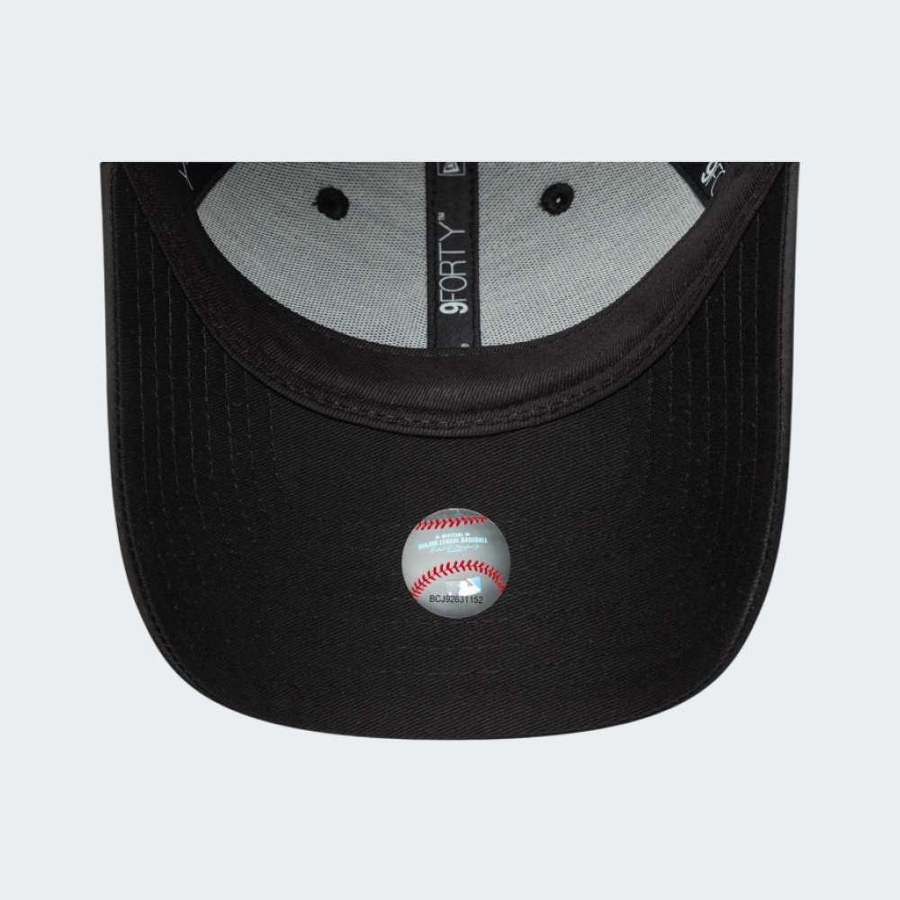 BONE NEW ERA W NEW YORK YANKEES SATIN RHINESTONE