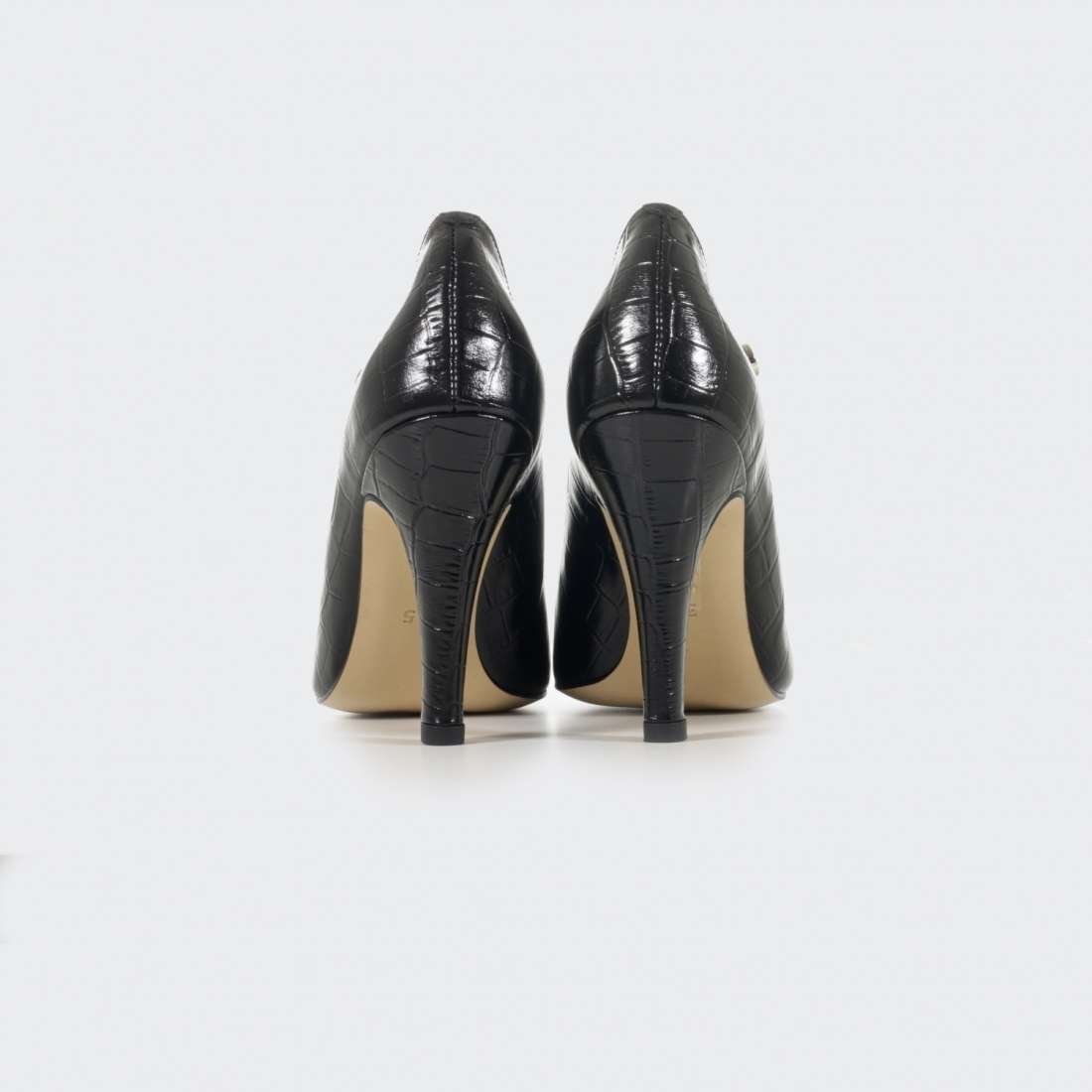 Sapatos ruika sales