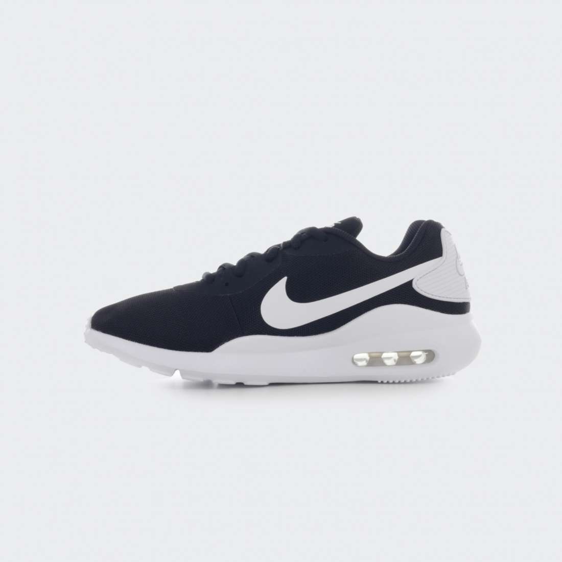 NIKE AIR MAX OKETO BLACK/WHITE