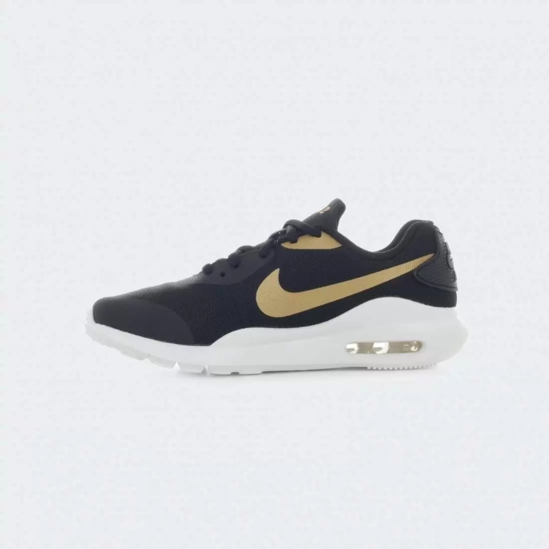 NIKE AIR MAX OKETO BLACK/GOLD