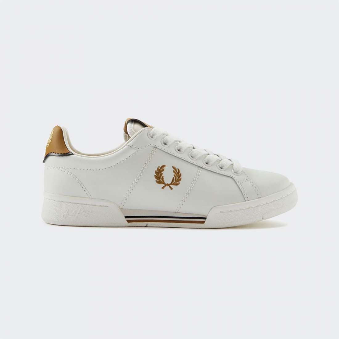 FRED PERRY B722 WHITE