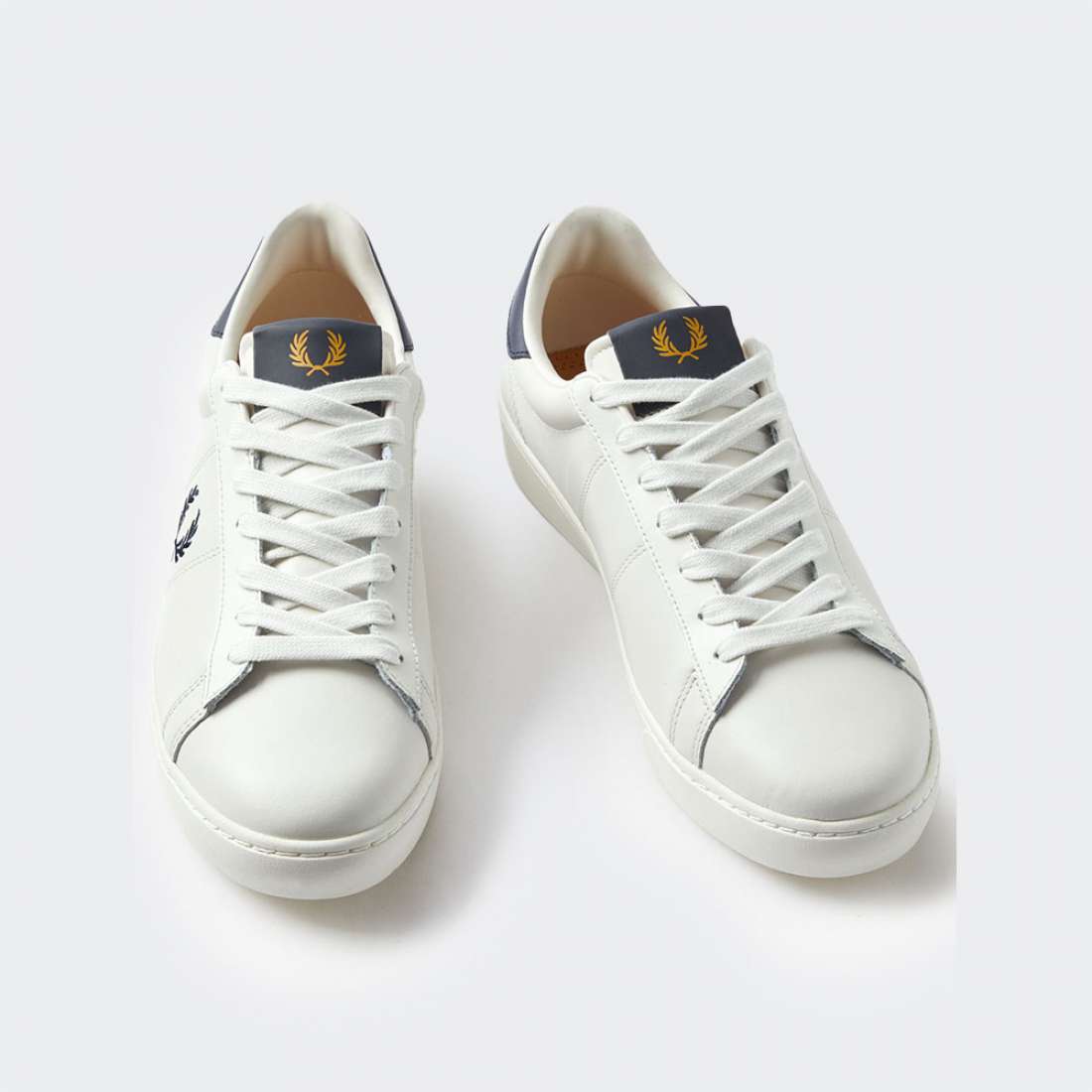 FRED PERRY B2333 WHITE/NAVY