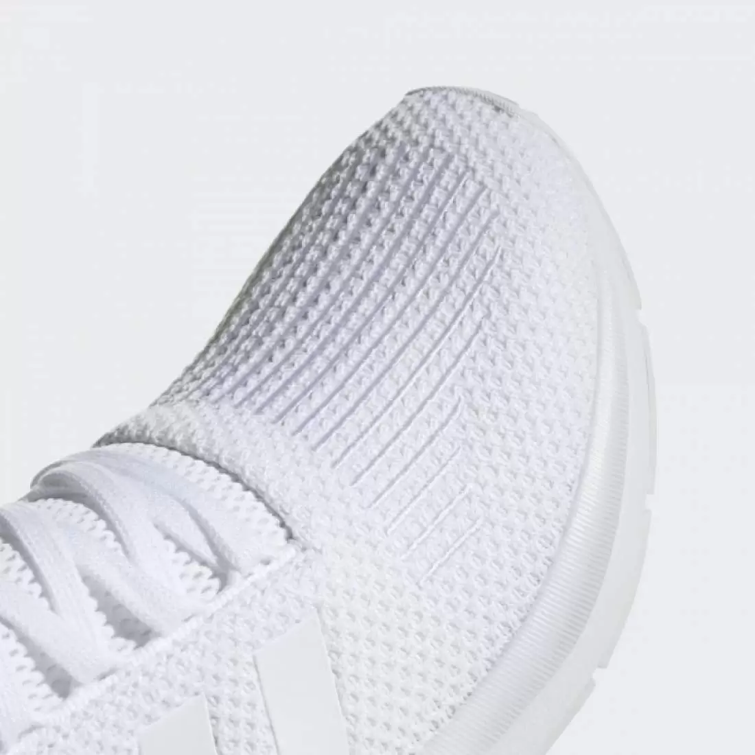 ADIDAS SWIFT RUN WHITE/WHITE