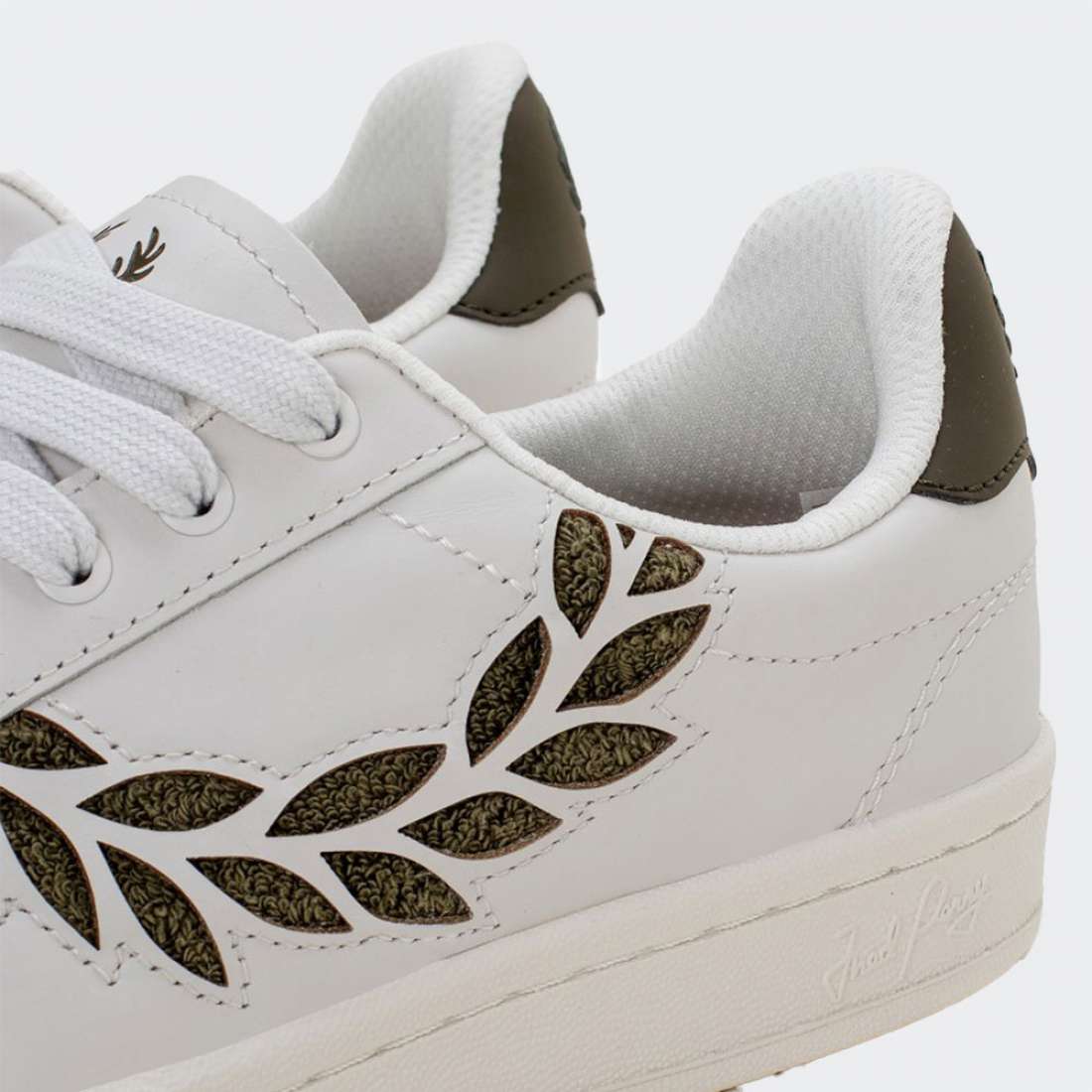 FRED PERRY B721-U04