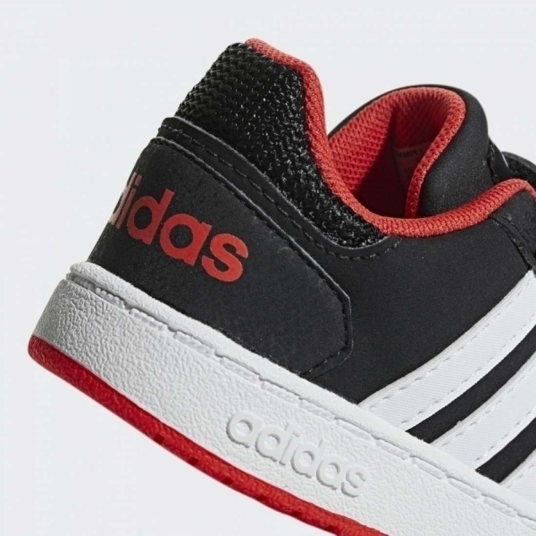 ADIDAS HOOPS 2.0 CMF I CORE BLACK / CLOUD WHITE / HI-RES RED