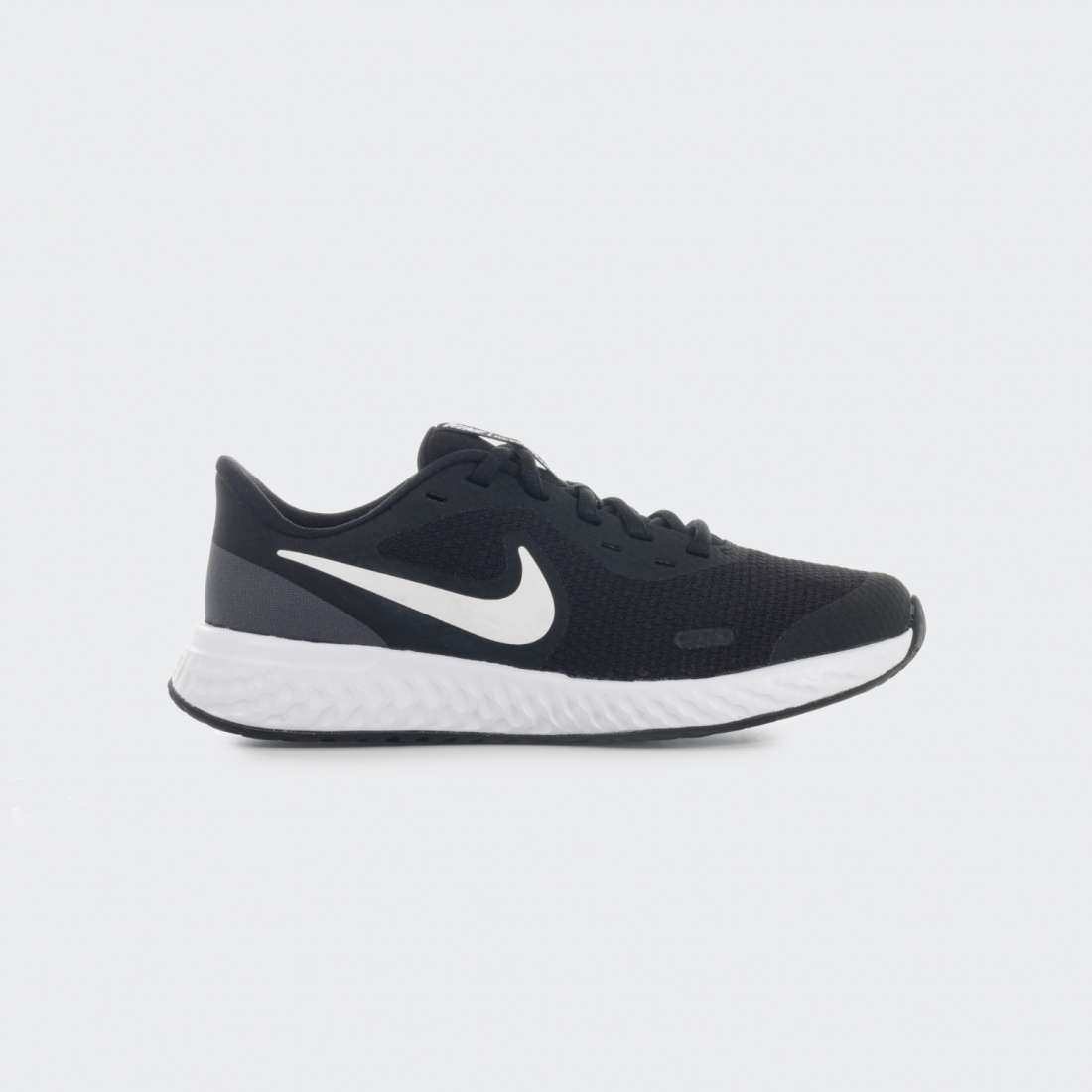 NIKE REVOLUTION 5 GS BLACK/WHITE