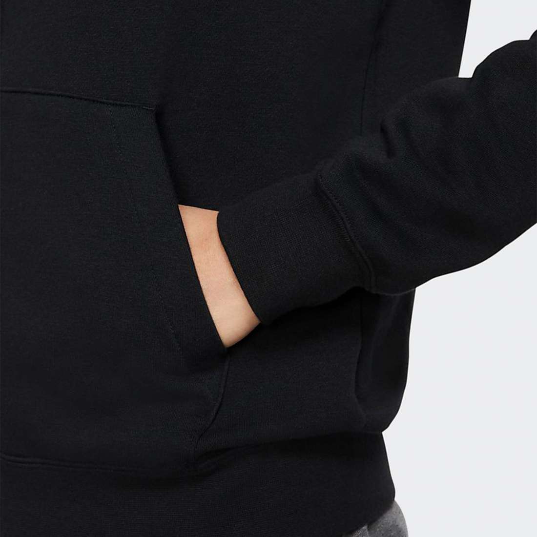 CASACO NIKE SPORTSWEAR ESSENTIAL BLACK/WHITE