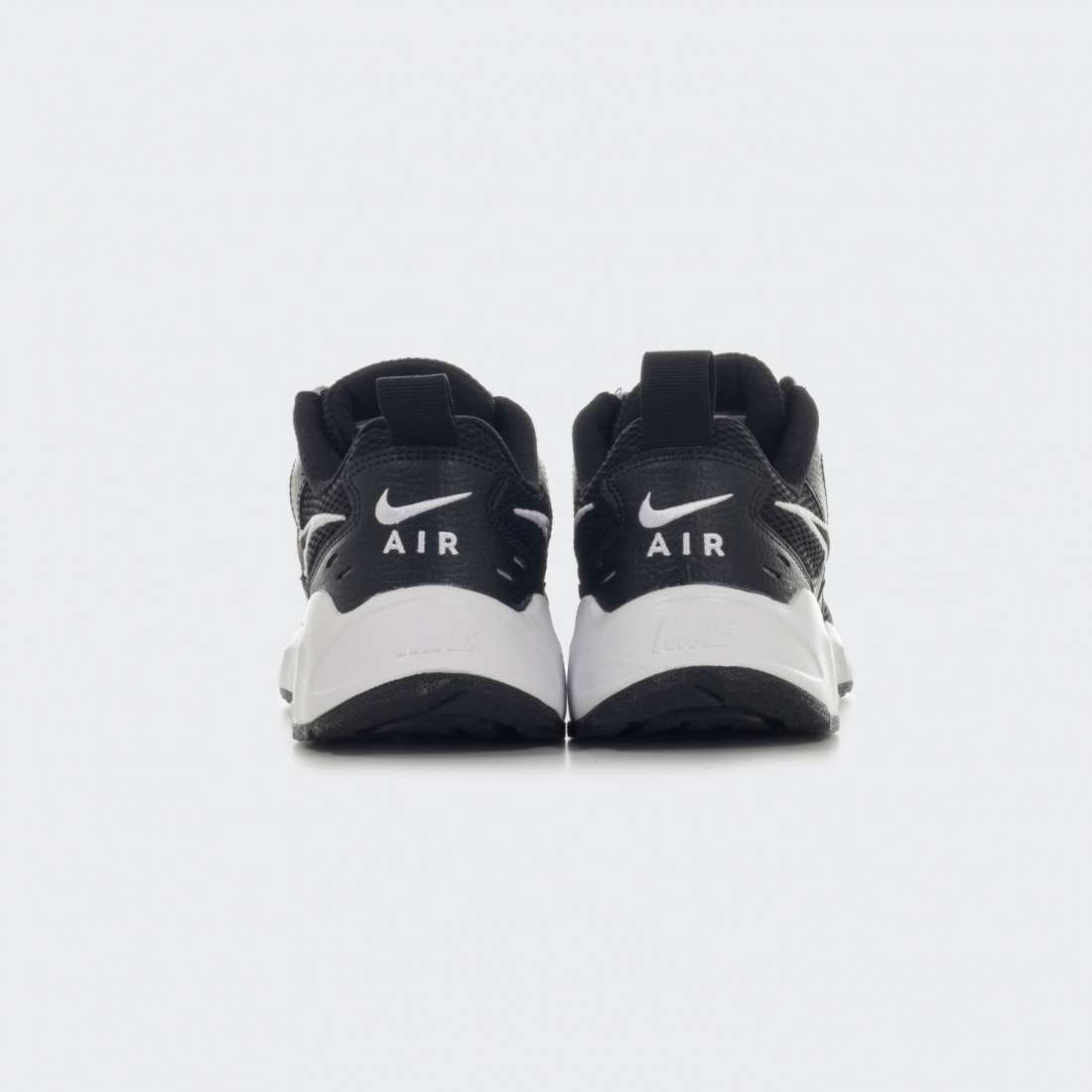 NIKE AIR HEIGHTS BLACK/WHITE