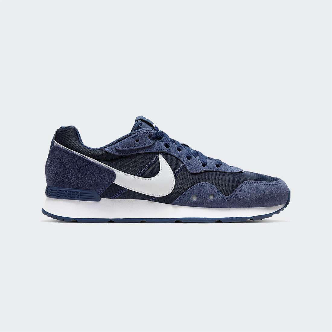 NIKE VENTURE RUNNER NAVY/WHITE