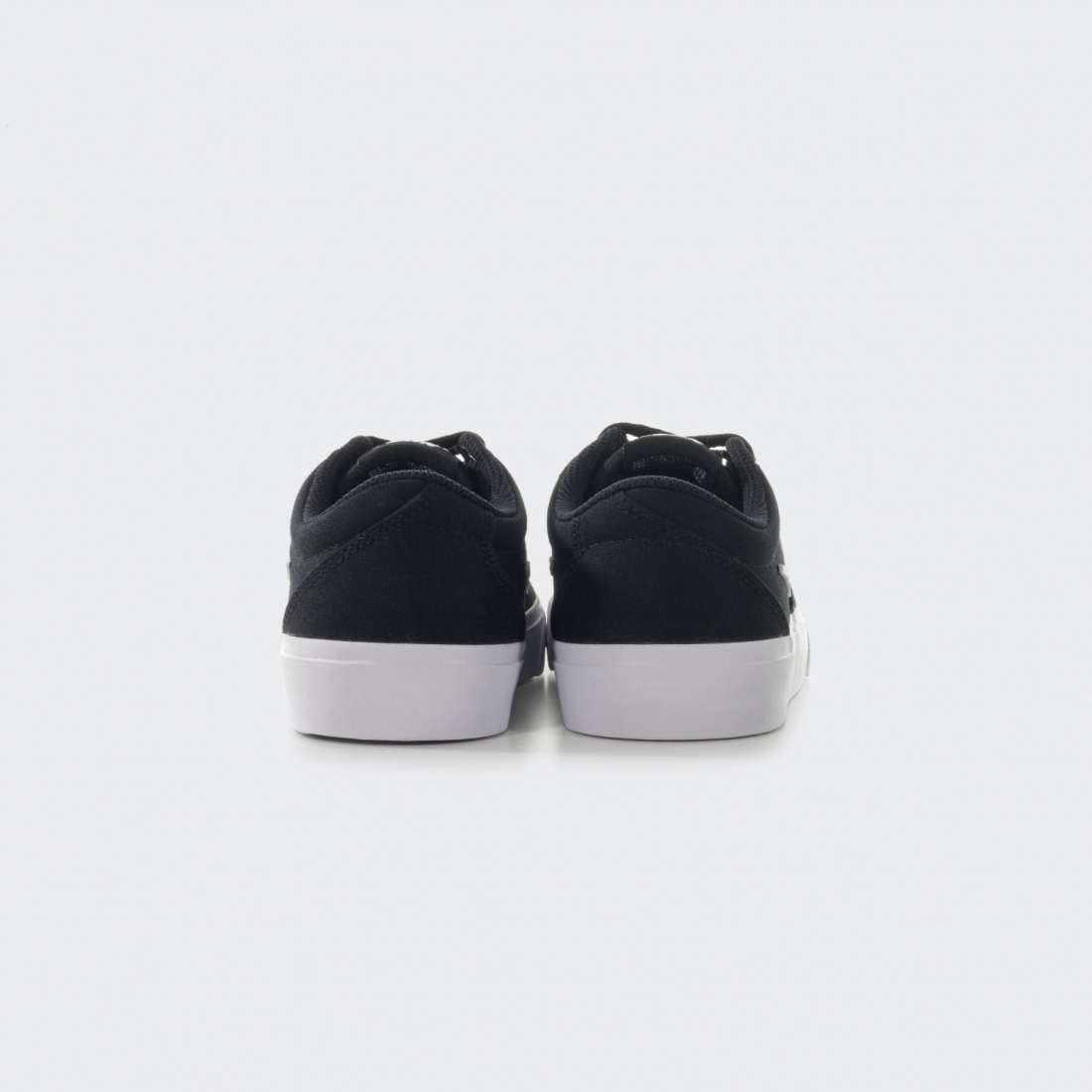 NIKE SB CHARGE CHARGE GS BLACK/WHITE