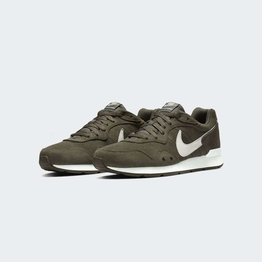 NIKE VENTURE RUNNER SUEDE GREEN