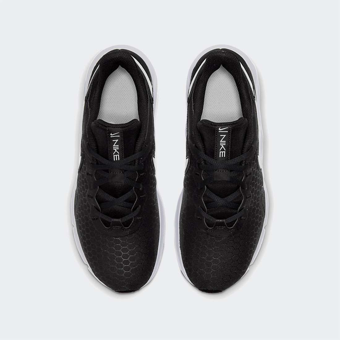 NIKE LEGEND ESSENTIAL 2 W BLACK/WHITE