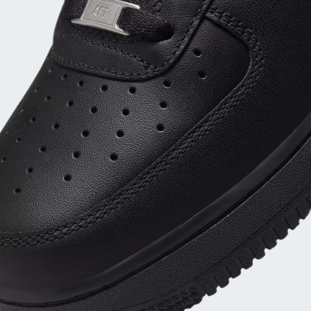 NIKE AIR FORCE 1 BLACK