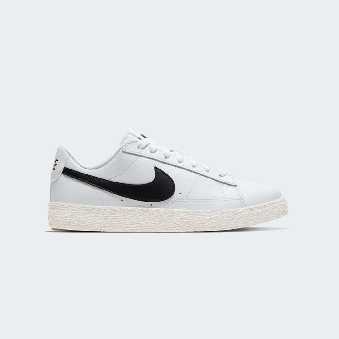NIKE BLAZER LOW WHITE/BLACK