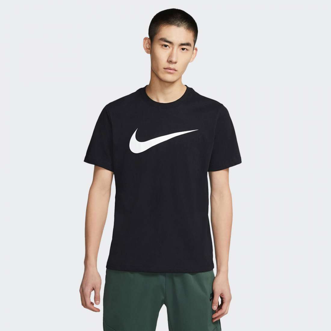 TSHIRT NIKE SPORTSWEAR SWOOSH BLACK/WHITE