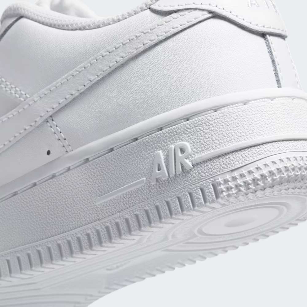 NIKE AIR FORCE 1 LE GS WHITE