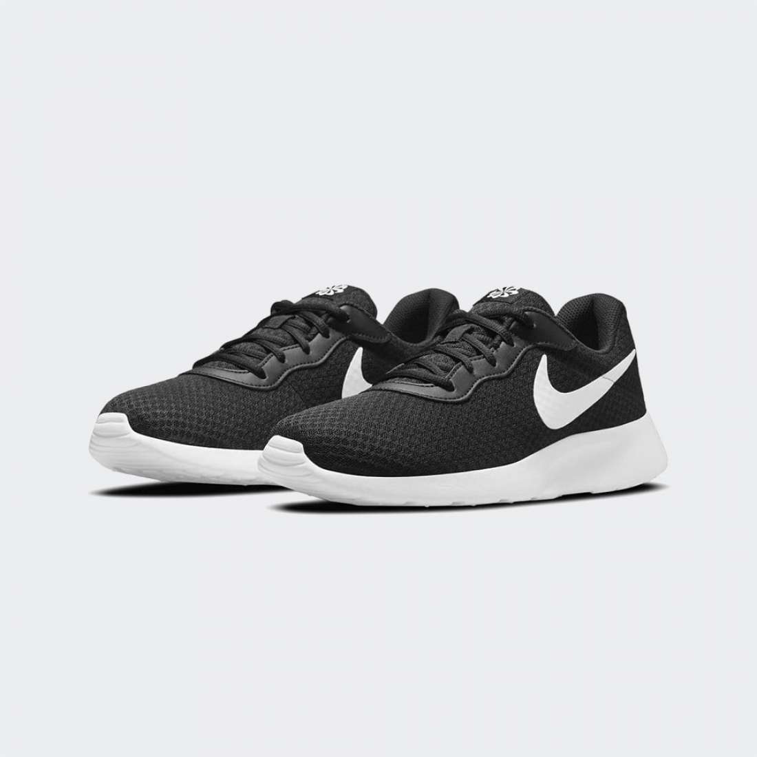 NIKE TANJUN BLACK/WHITE