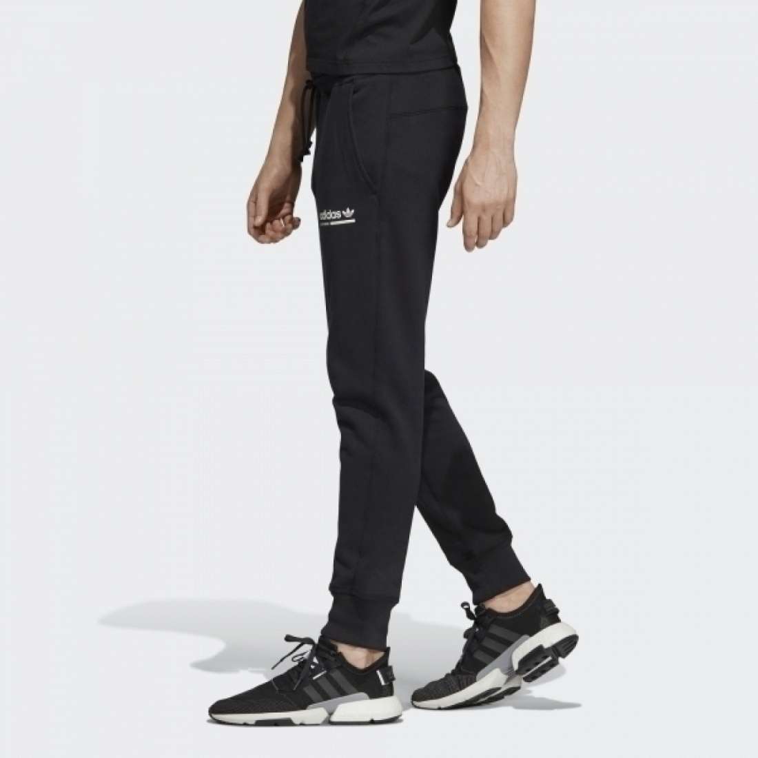 Grupo Lpoint Cal as Adidas Kaval Black Dv1921