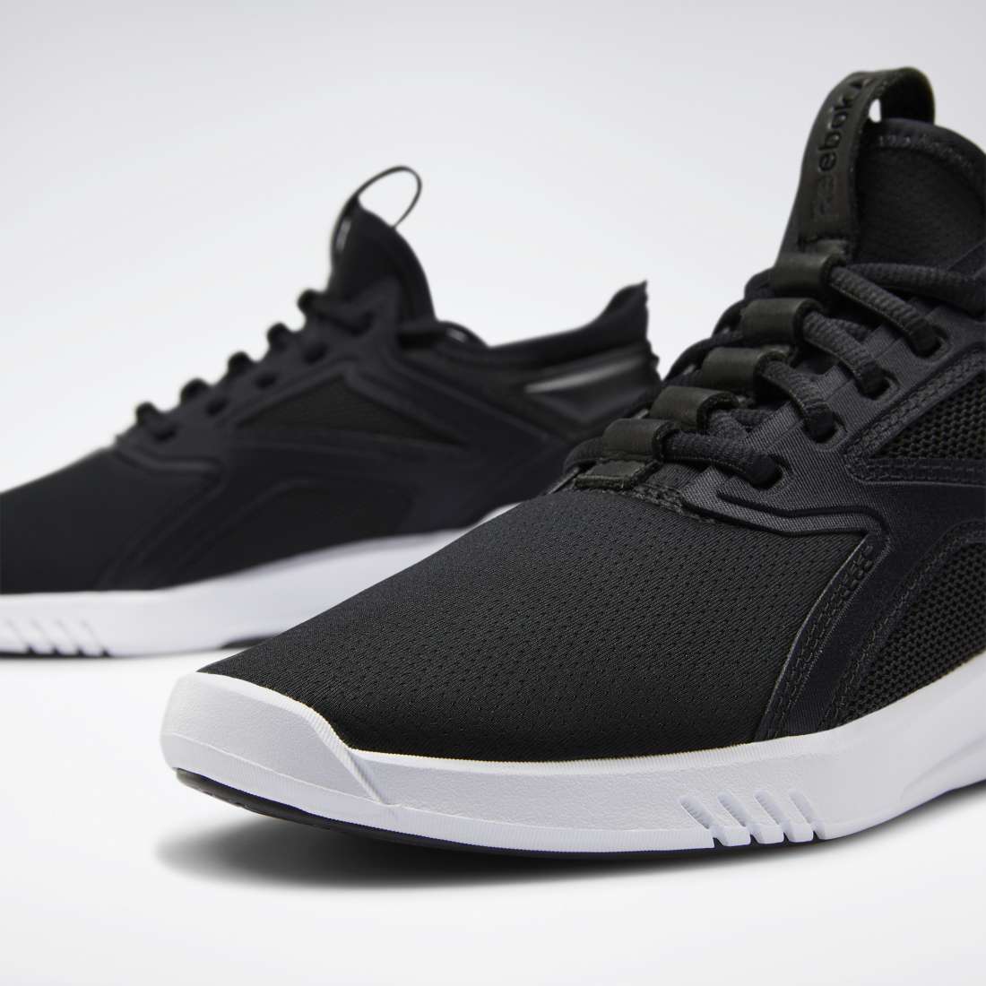 REEBOK FREESTYLE MOTION BLACK/WHITE