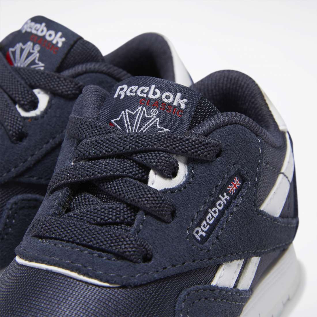 REEBOK CLASSIC NYLON WHITE/NAVY