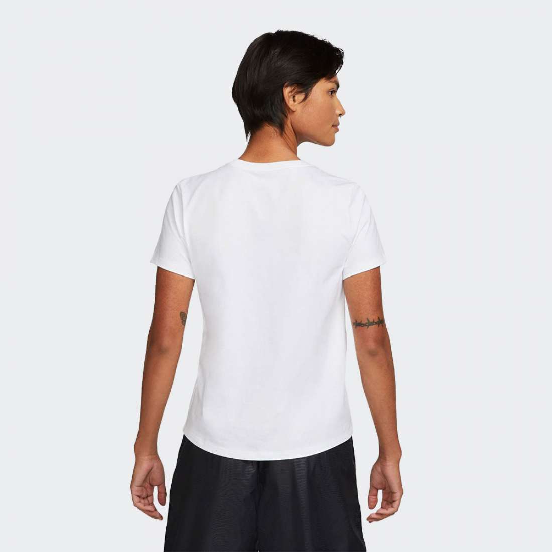 TSHIRT NIKE ESSENTIAL WHITE