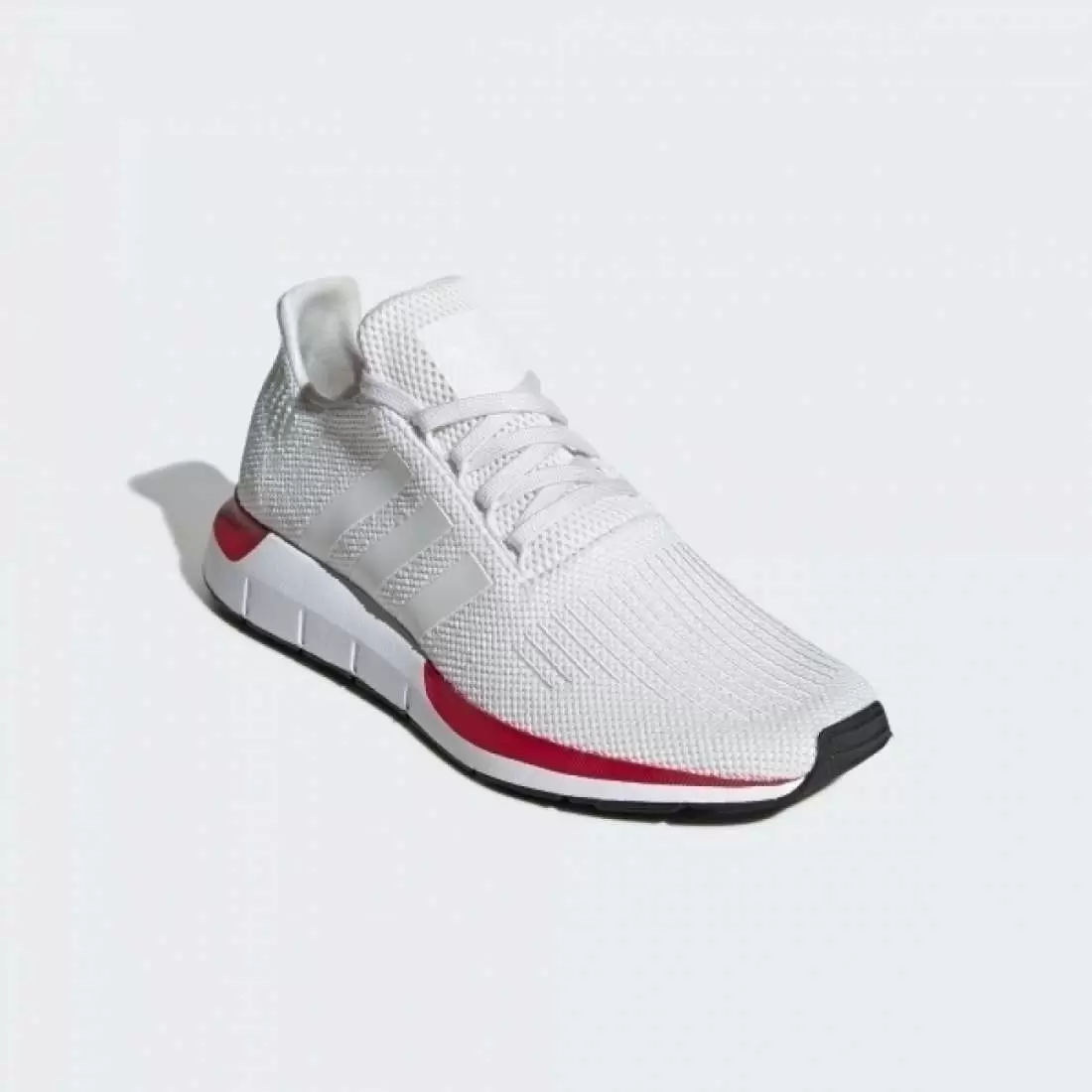 ADIDAS SWIFT RUN CRYSTAL WHITE / CLOUD WHITE