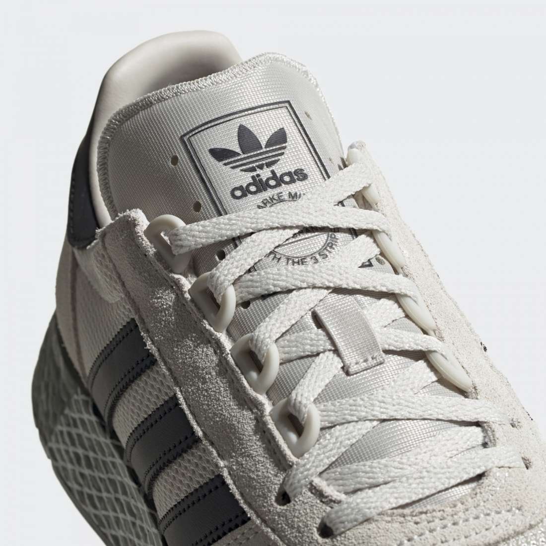 ADIDAS MARATHON TECH RAW WHITE/CORE BLACK/RAW KHAKI