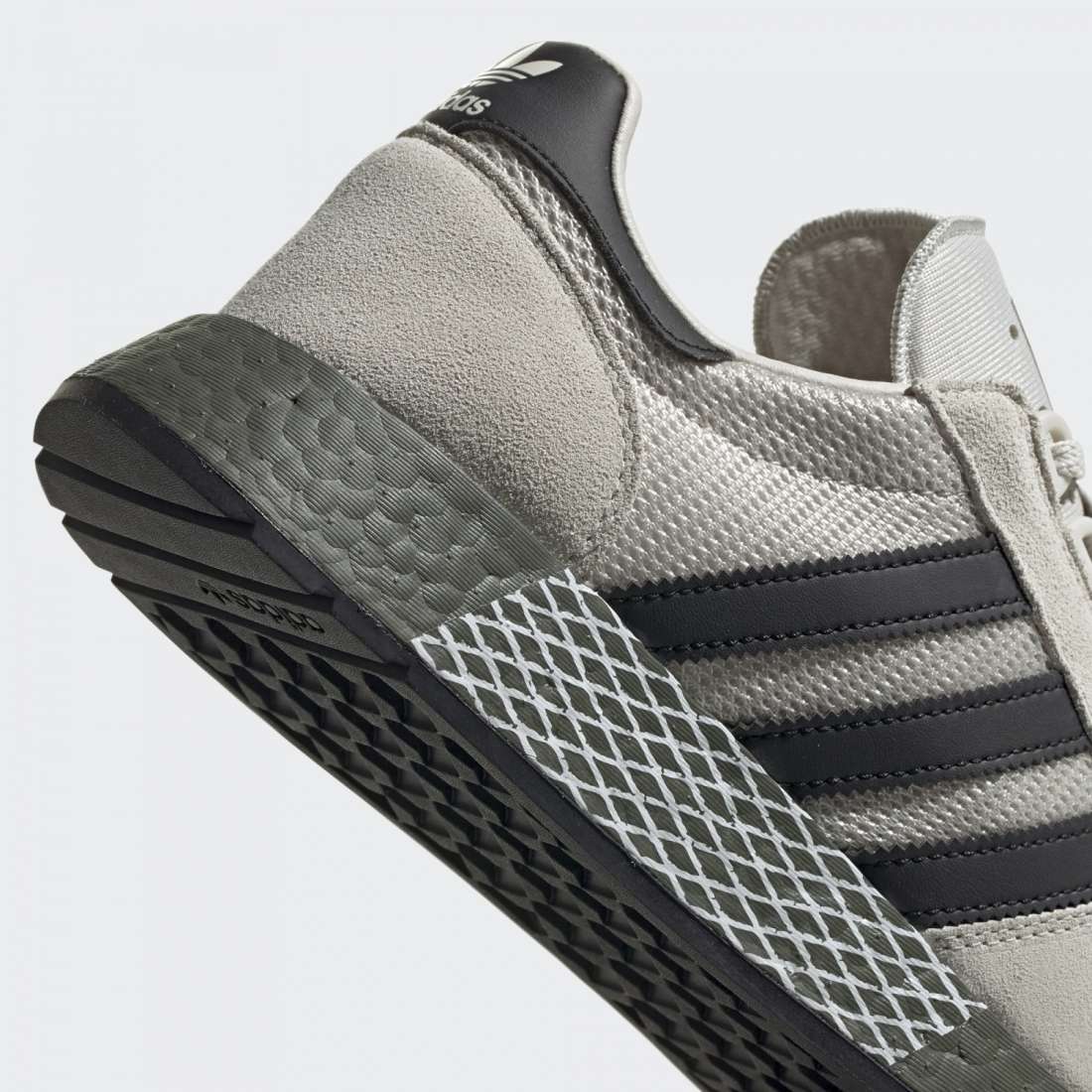 ADIDAS MARATHON TECH RAW WHITE/CORE BLACK/RAW KHAKI