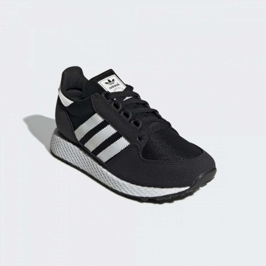 ADIDAS FOREST GROVE J CORE BLACK / CLOUD WHITE / CHALK WHITE