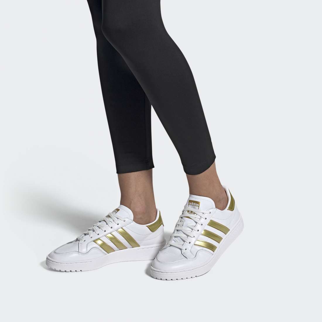 ADIDAS TEAM COURT W FTWBRA/METOUR/FTWBRA