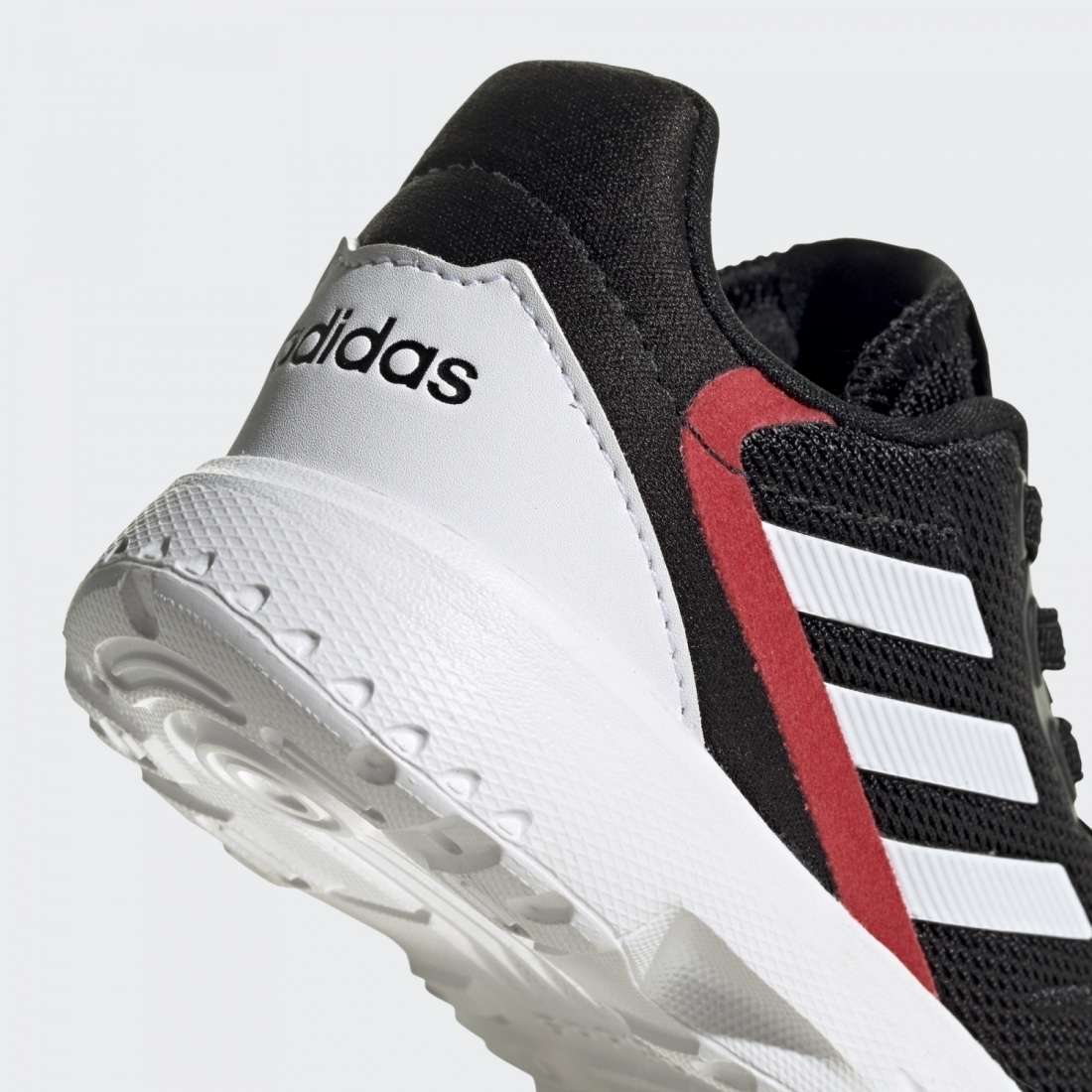 ADIDAS NEBZED I CORE BLACK/ WHITE/ SCARLET