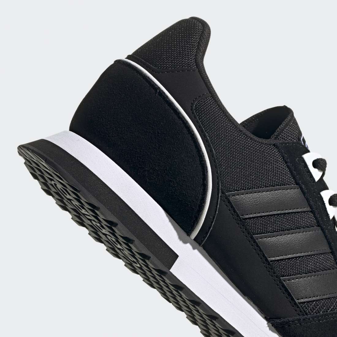 ADIDAS 8K 2020 CORE BLACK / CLOUD WHITE / CORE BLACK