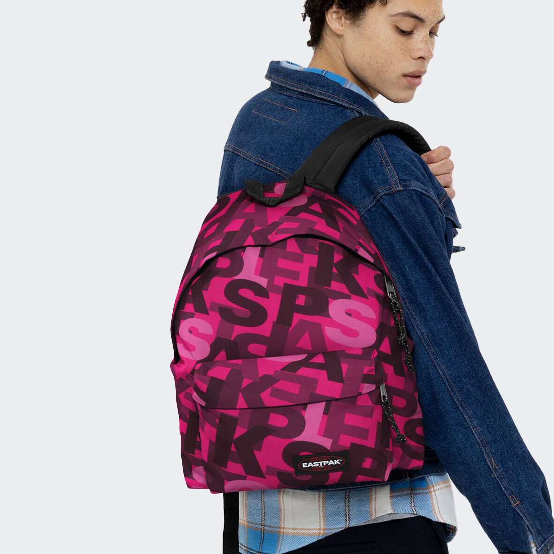 MOCHILA EASTPAK PADDED PAKR LETTER PINK