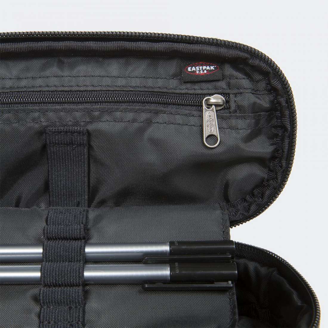 ESTOJO EASTPAK OVAL SINGLE SUNDAY GREY