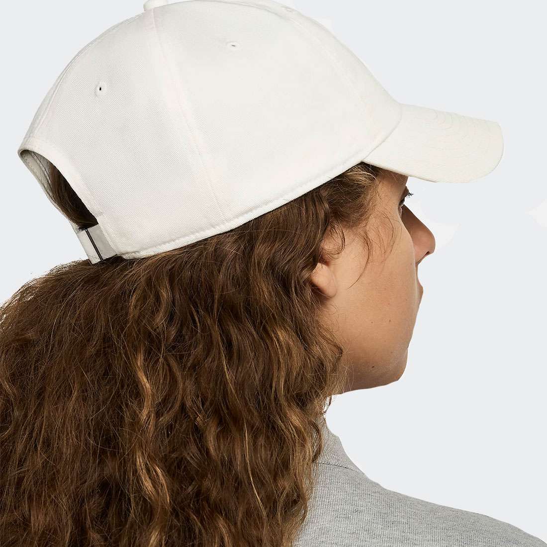 BONÉ  NIKE CLUB CAP BEIGE/WHITE