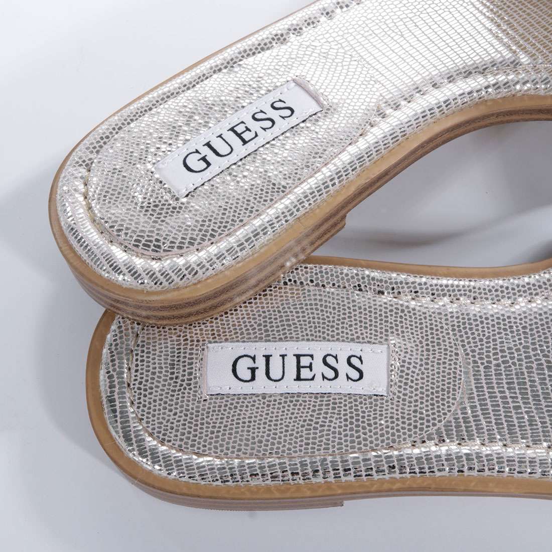 SANDALIAS GUESS BOTALIA PLATI