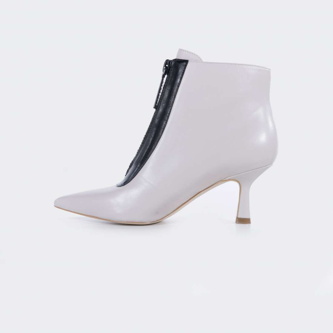 BOTAS GUESS DARBI IVORY